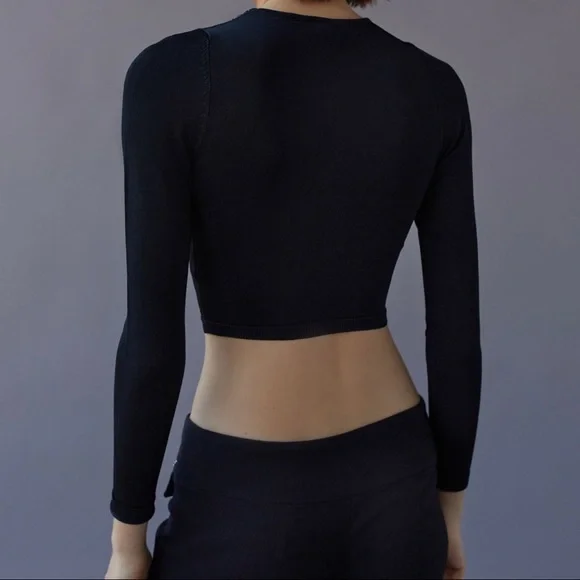 UO Cassidy Reversible Cutout Sweater - Picture 4 of 8